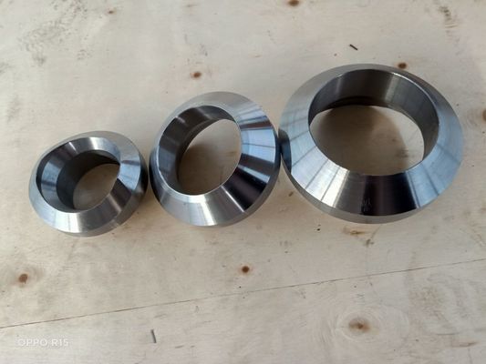 ASME B16.11 फ्रॉग्ड सॉकेट वेल्डिंग पाइप फिटिंग थ्रेडेड 9000lbs 2000lbs
