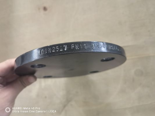 EN1092-1 ब्लाइंड निकला हुआ किनारा TYPE05 DIN2527 PN16 DN200 जाली कार्बन स्टील P250GH P245GH