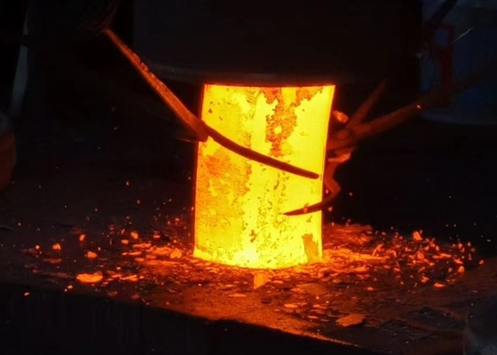 एक्सएफ एएनएसआई बी 16.5 बी 16.47 सॉकेट वेल्डिंग निकला हुआ किनारा कक्षा 150 से 2500 1/2 इंच से 24 इंच
